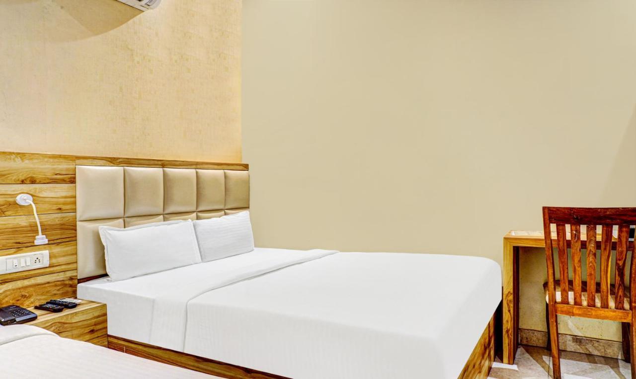 Hotel Sun City Near Saifee Hospital And Hn Reliance Mumbai Exteriör bild