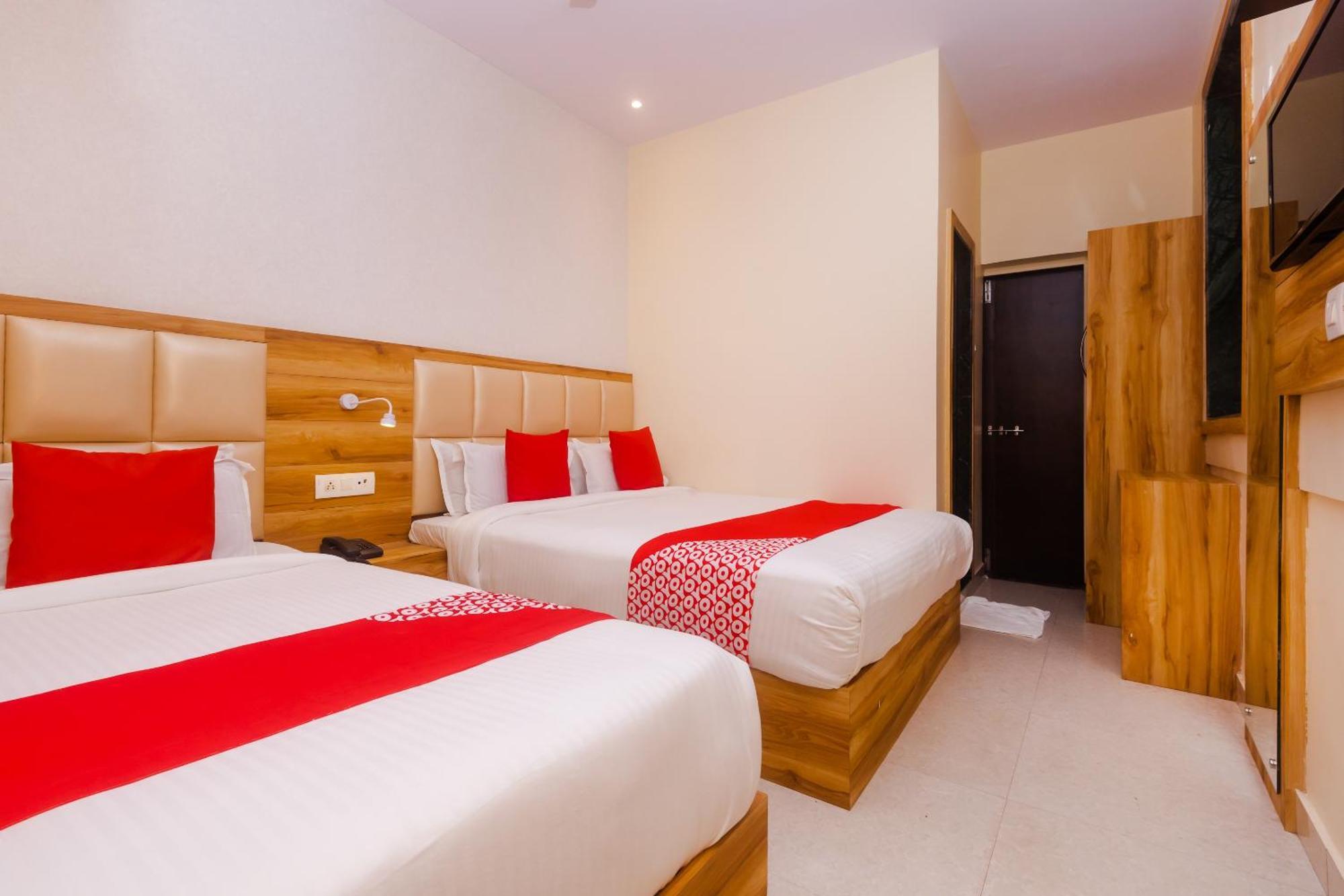 Hotel Sun City Near Saifee Hospital And Hn Reliance Mumbai Exteriör bild