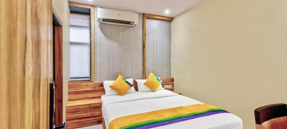 Hotel Sun City Near Saifee Hospital And Hn Reliance Mumbai Exteriör bild